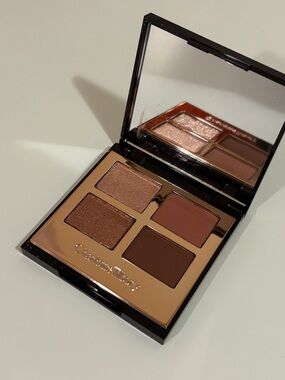 Charlotte Tilbury Pillow talk dream eyeshadow palette New without package